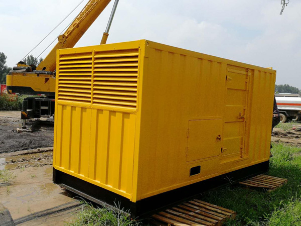 滨江100kW柴油发电机组在什么情况下需要更换机油？